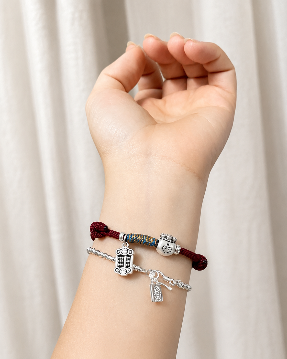 Bracelet cordon rouge OMNAGAR « Abacus » - Argent fin S999