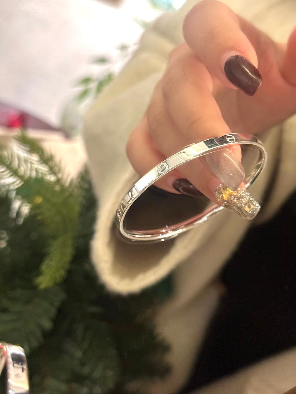OMNAGAR “Eternal Grace” 999 Fine Silver Bangle