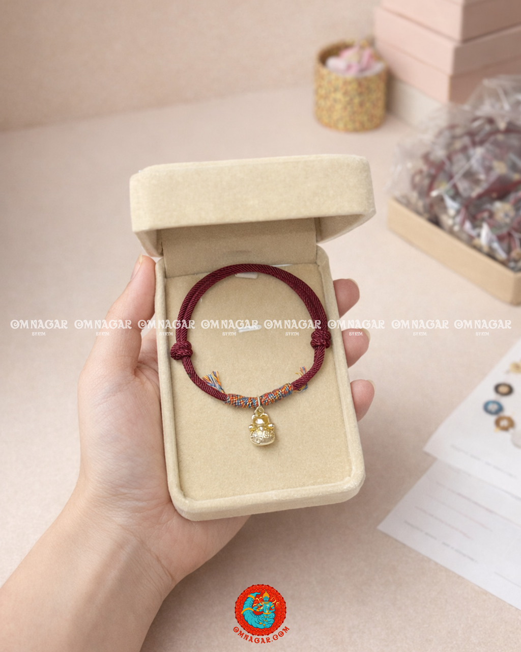 OMNAGAR “Maneki Neko” Red String Bracelet - S999 Fine Silver