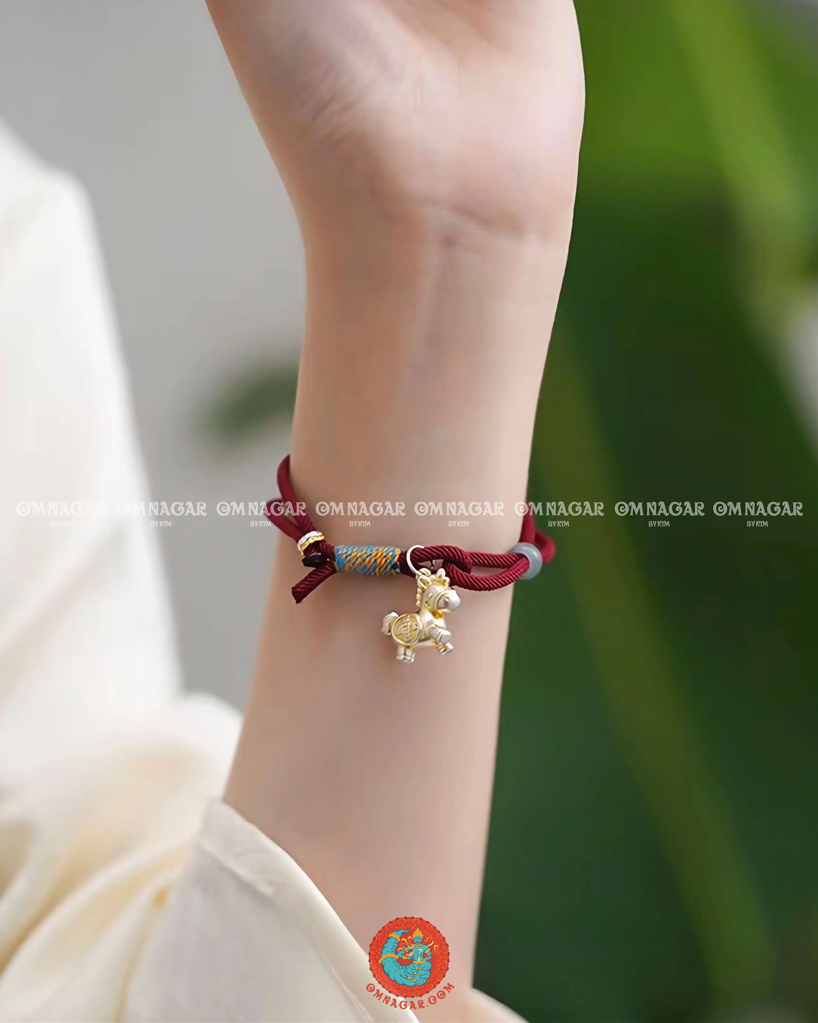 OMNAGAR “Golden Horse of Blessings” Red String Bracelet - Gold-Plated S999 Fine Silver