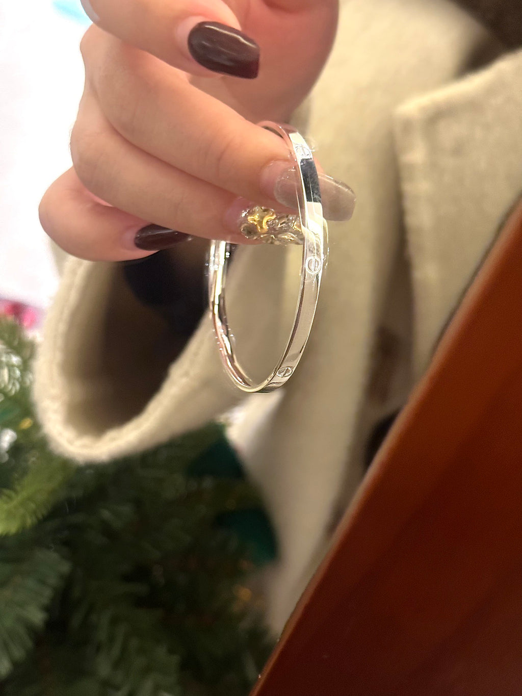 OMNAGAR “Eternal Grace” 999 Fine Silver Bangle