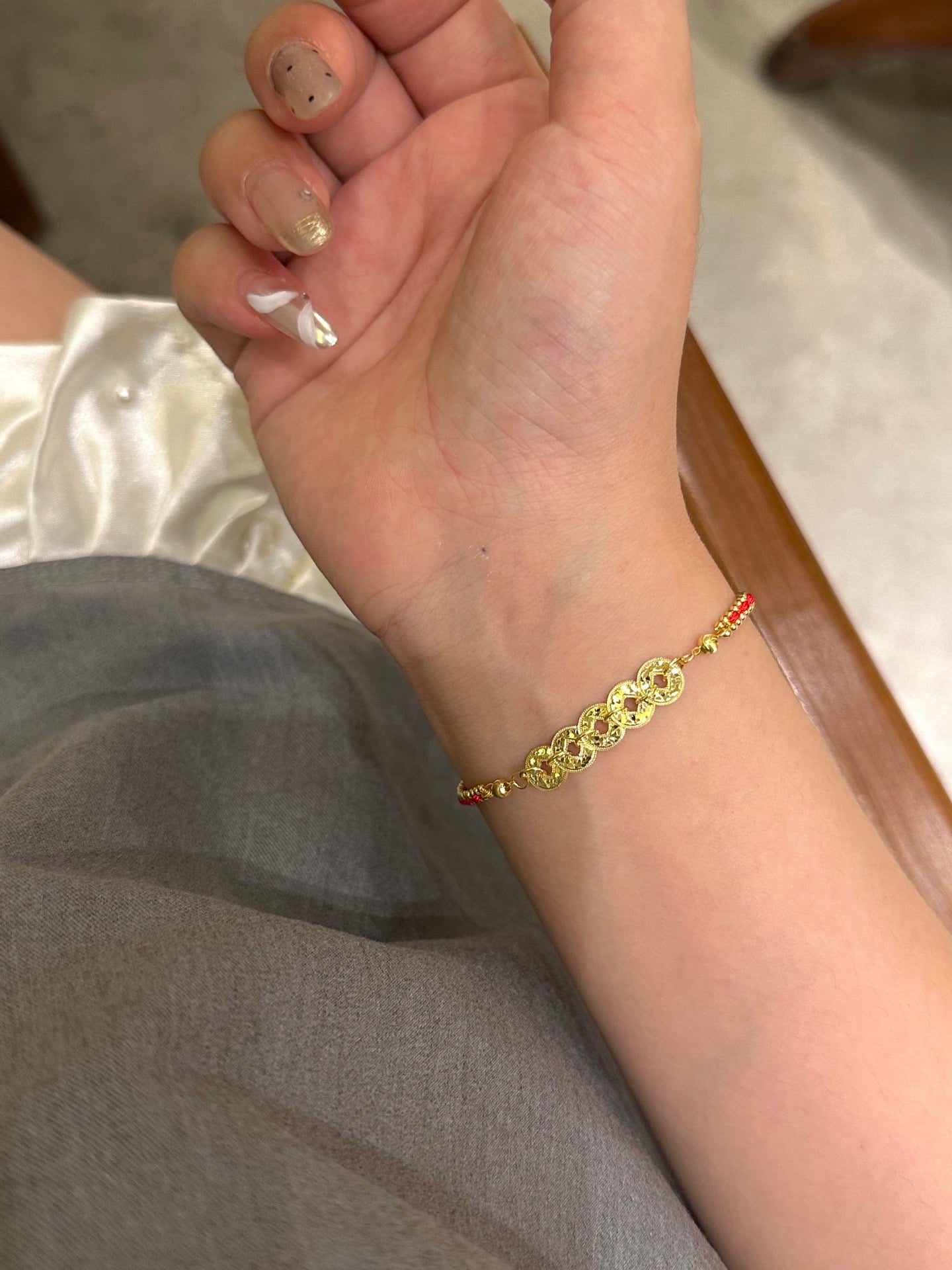 OMNAGAR “Five Coins” Red Thread 925 Silver Bracelet